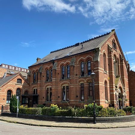 Boutique Chapel Apartment Within City Walls Chester Esterno foto