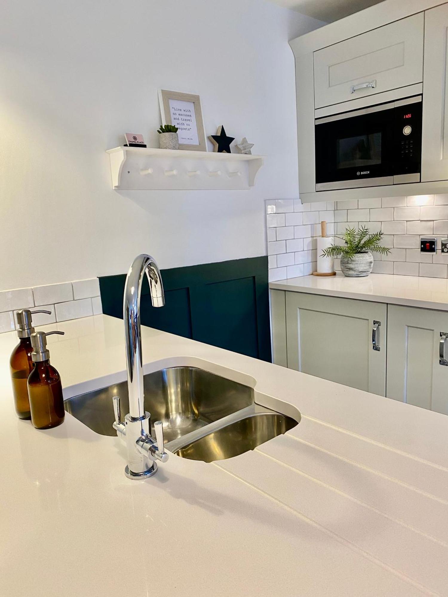 Boutique Chapel Apartment Within City Walls Chester Esterno foto