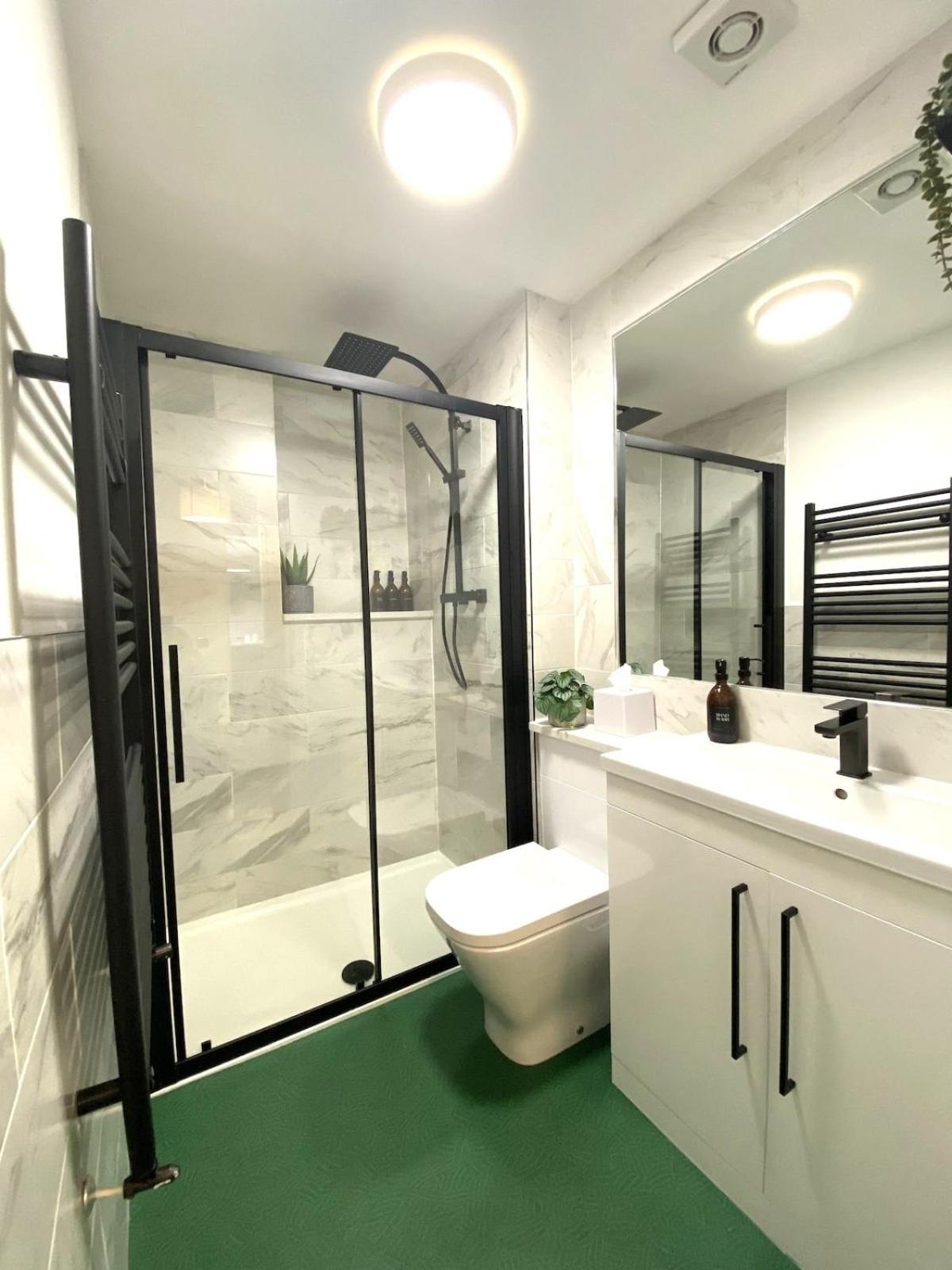 Boutique Chapel Apartment Within City Walls Chester Esterno foto